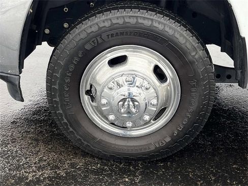 Used 2024 RAM 3500 Big Horn image 37
