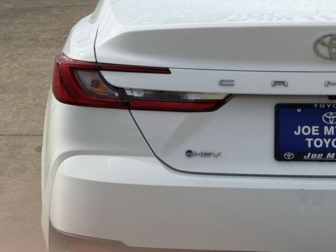Used 2025 Toyota Camry LE FWD image 10