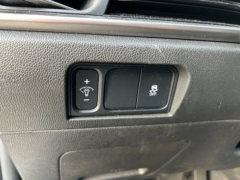 Used 2025 Kia Sorento S FWD image 20