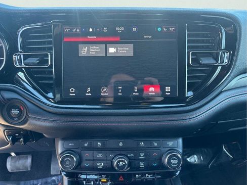 Used 2024 Dodge Durango GT image 16