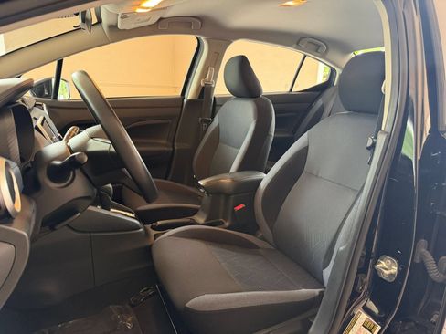Used 2025 Nissan Versa SV FWD image 22