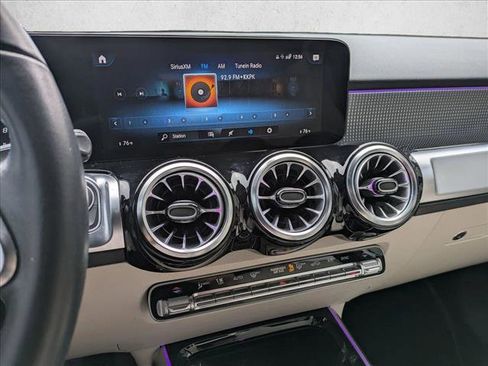 Used 2023 Mercedes-Benz GLB 250 image 12