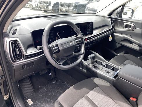 New 2026 Kia Sorento LX FWD image 11