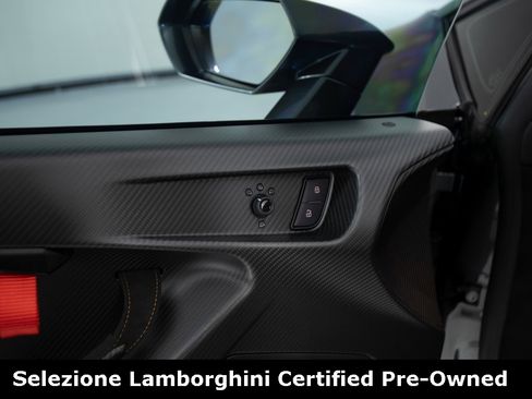 Used 2023 Lamborghini Huracan Tecnica image 12