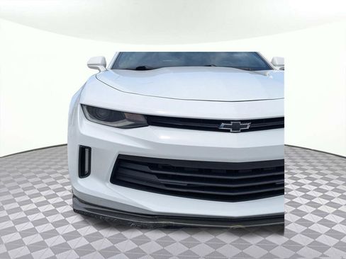 Used 2018 Chevrolet Camaro LT w/ RS Package RWD image 9