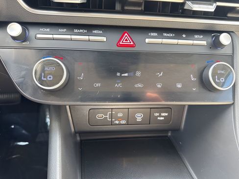 Used 2024 Hyundai Sonata SEL image 19