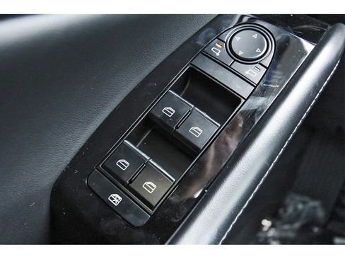 Certified 2025 MAZDA CX-30 AWD 2.5 S w/ Preferred Package image 20