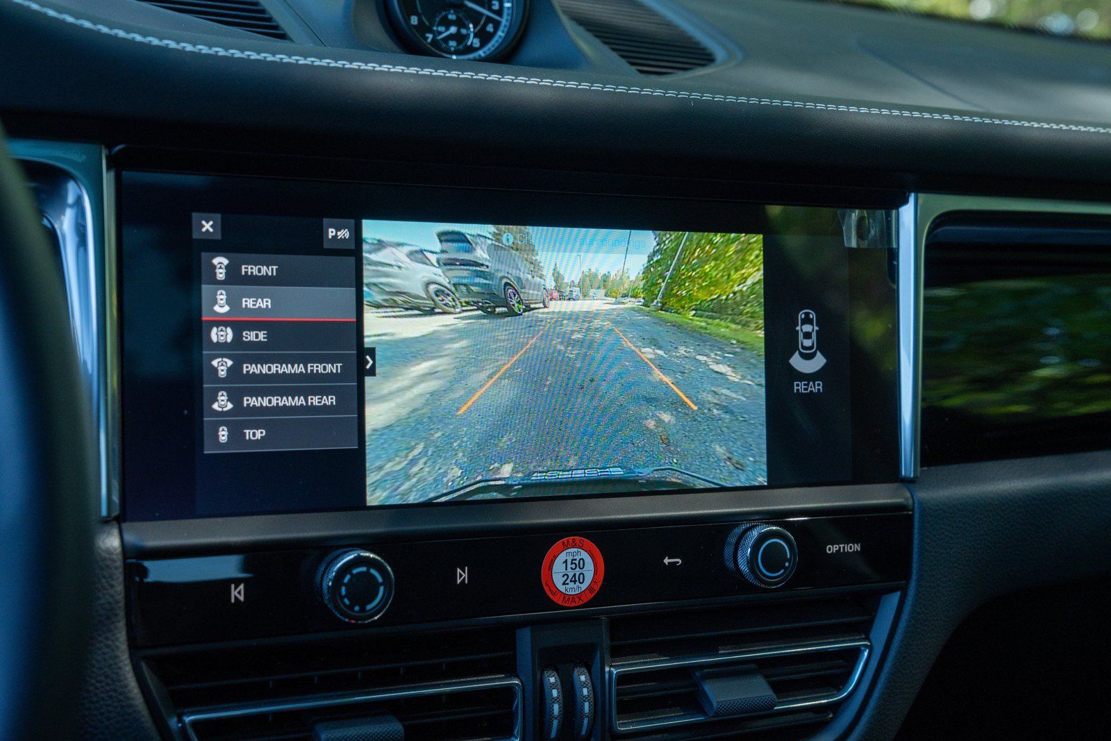 Certified 2026 Porsche Macan AWD/4WD image 29