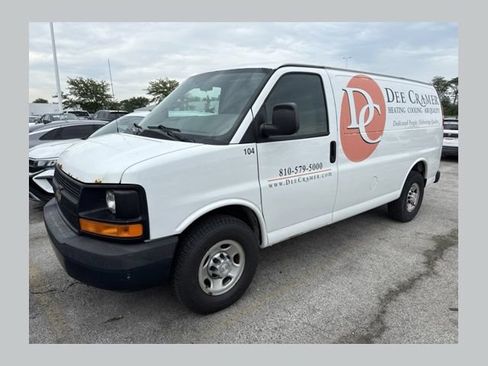 Used 2016 Chevrolet Express 2500 RWD image 1