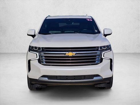 Used 2023 Chevrolet Suburban High Country w/ Premium Package 2 RWD image 2