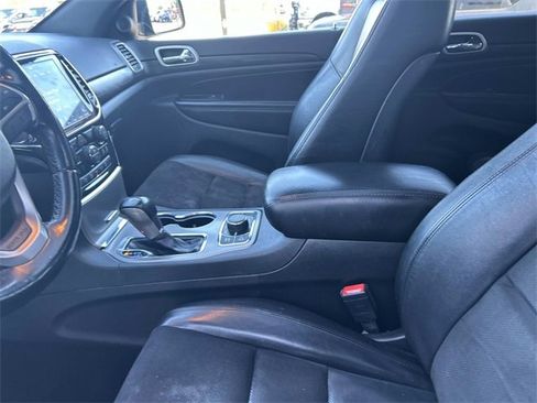 Used 2022 Jeep Grand Cherokee Laredo X image 25