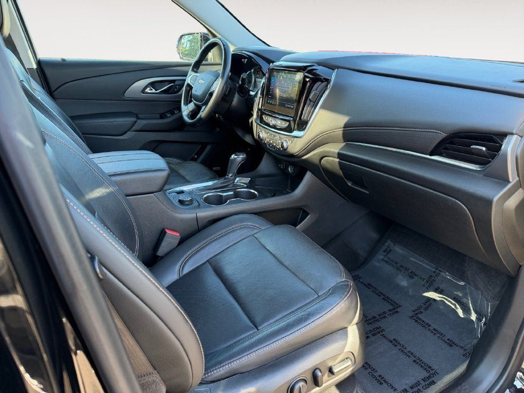 Used 2020 Chevrolet Traverse Premier AWD/4WD image 27