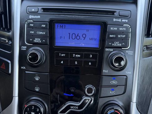 Used 2011 Hyundai Sonata GLS image 10