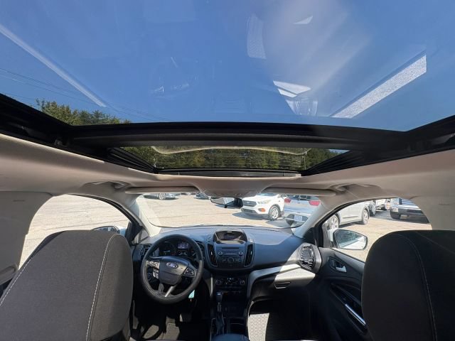 Used 2017 Ford Escape SE FWD image 12