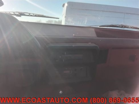 Used 1989 Ford F250 4x4 Regular Cab image 8