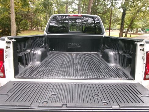 Used 1999 Ford F150 Lariat image 9