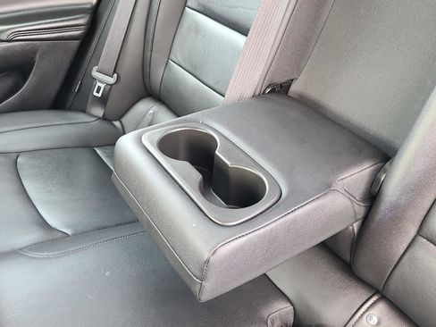 Used 2018 Chevrolet Malibu LT w/ Leather Package image 16