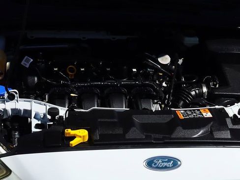 Used 2017 Ford Focus S image 52