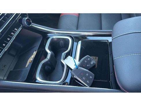 Used 2024 Chevrolet Traverse RS w/ LPO, Floor Liner Package image 24