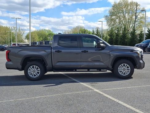 New 2026 Toyota Tundra SR5 image 5