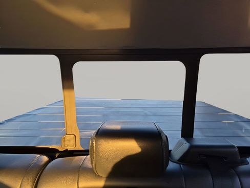 Used 2022 Ford F150 Lariat w/ Equipment Group 501A Mid image 25