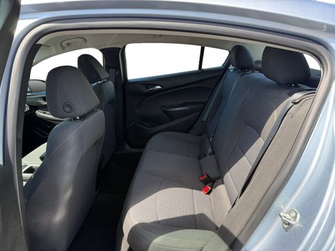 Used 2018 Chevrolet Cruze LS FWD image 16