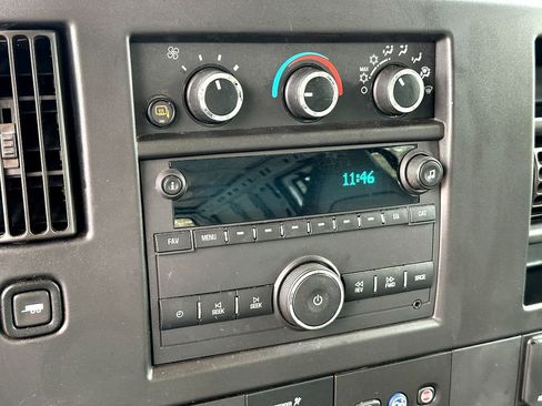 Used 2022 GMC Savana 3500 Extended w/ Driver Convenience Package RWD image 14