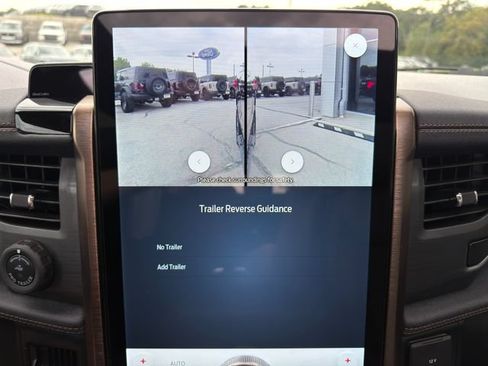 Used 2025 Ford F150 Lightning Lariat AWD/4WD image 30