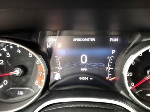 Certified 2021 Jeep Compass Limited w/ Sun and Sound Group image 32