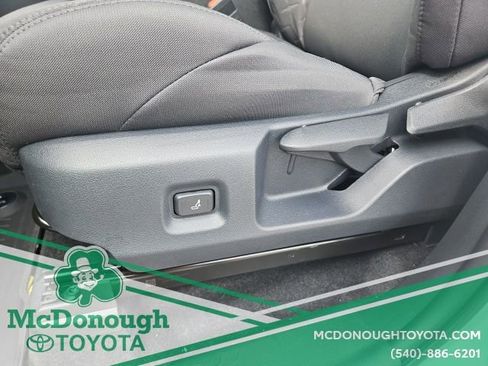 Used 2026 Toyota Tacoma SR5 AWD/4WD image 22
