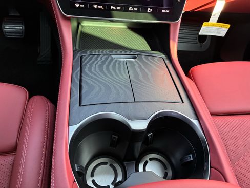 New 2025 Maserati Grecale GT image 22