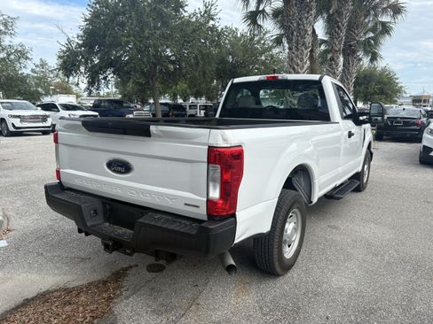 Used 2019 Ford F250 XL w/ Power Equipment Group RWD image 7