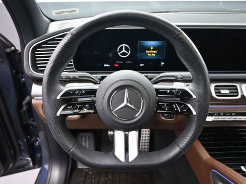 Used 2025 Mercedes-Benz GLS 450 GLS 450 image 24