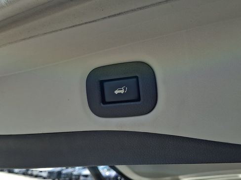 Used 2016 Nissan Rogue SL AWD/4WD image 30