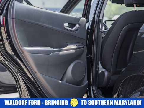Used 2023 Hyundai Kona SEL FWD image 34