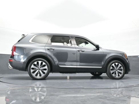 Used 2021 Kia Telluride S image 62
