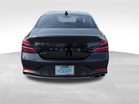 Used 2023 Genesis G70 2.0T image 7
