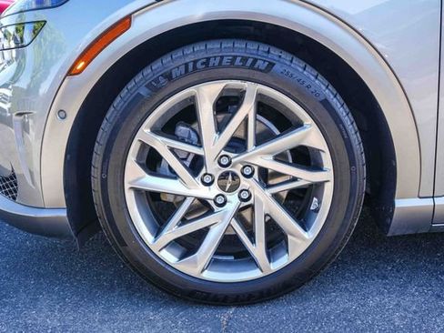 Used 2023 Genesis GV60 Advanced AWD/4WD image 12
