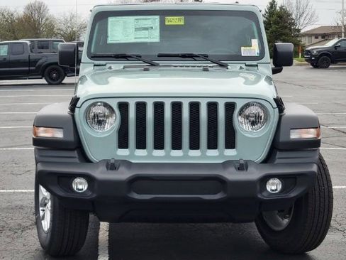 Used 2023 Jeep Wrangler Sport S image 12