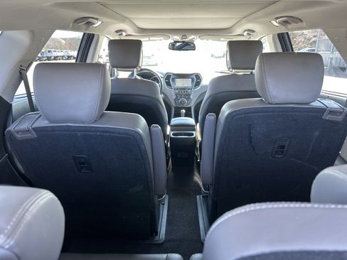 Used 2017 Hyundai Santa Fe Limited image 49
