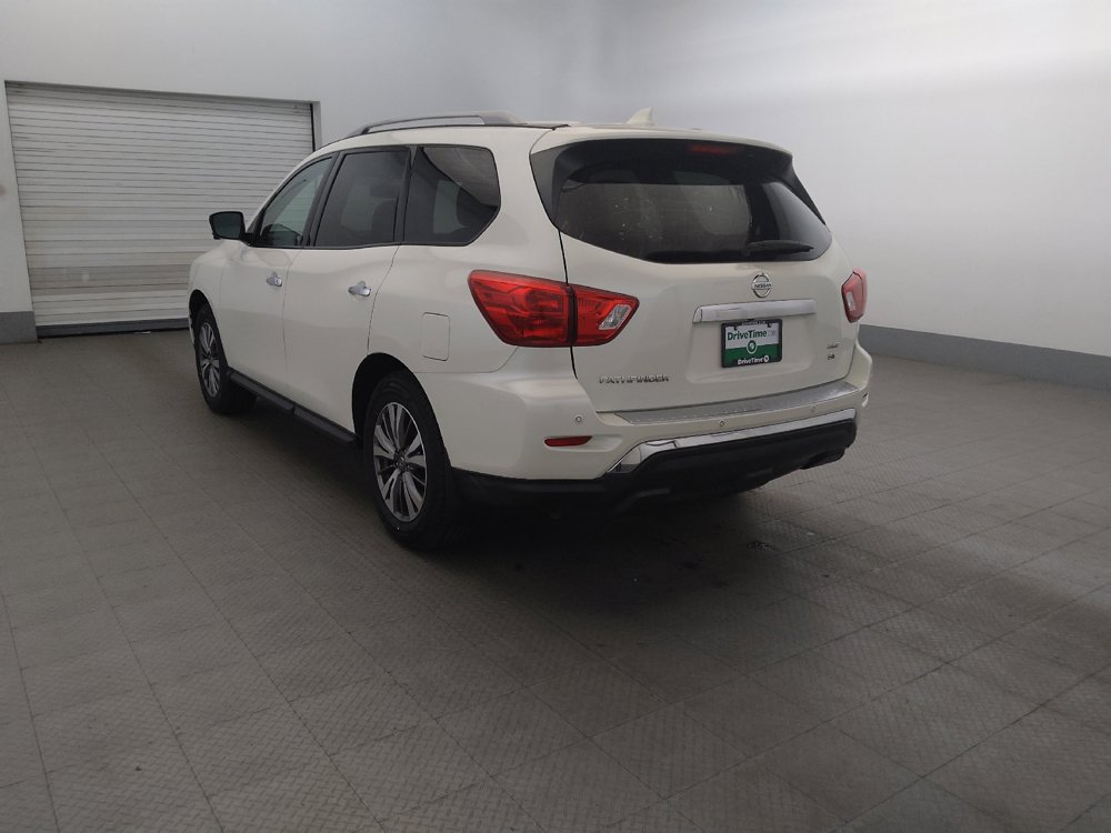 Used 2019 Nissan Pathfinder SL w/ Cargo Package AWD/4WD image 5
