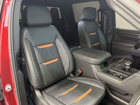 Used 2025 GMC Sierra 1500 AT4 w/ AT4 Premium Package image 39