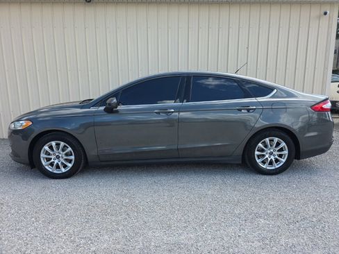 Used 2016 Ford Fusion S FWD image 11