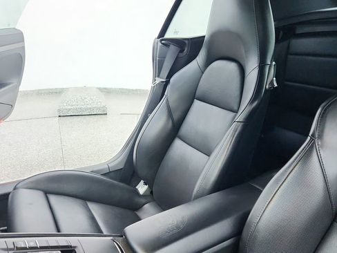 Used 2015 Porsche 911 Turbo S image 17