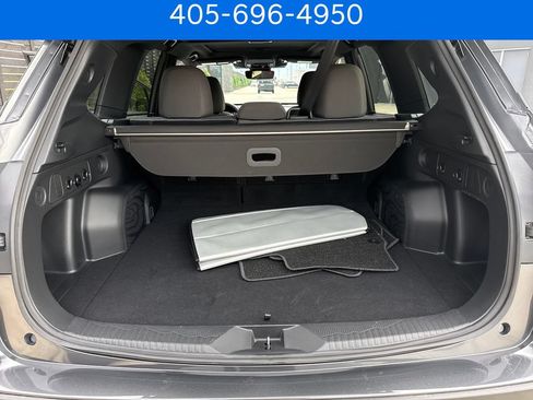 Used 2025 Subaru Forester Premium AWD/4WD image 28