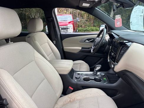 Used 2022 Chevrolet Traverse LS w/ Midnight/Sport Edition image 27