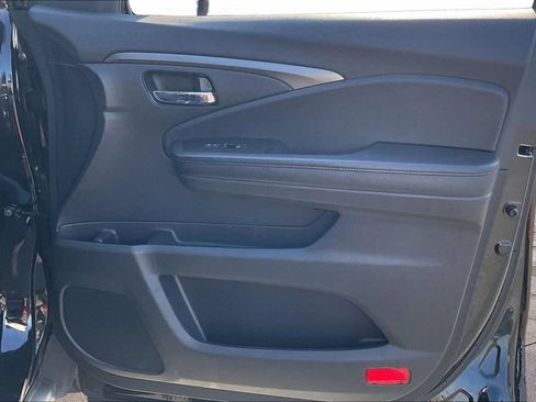 Used 2021 Honda Pilot Special Edition image 24