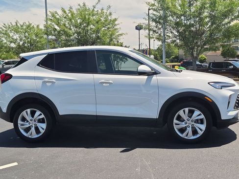 Used 2025 Buick Encore GX Preferred FWD image 6