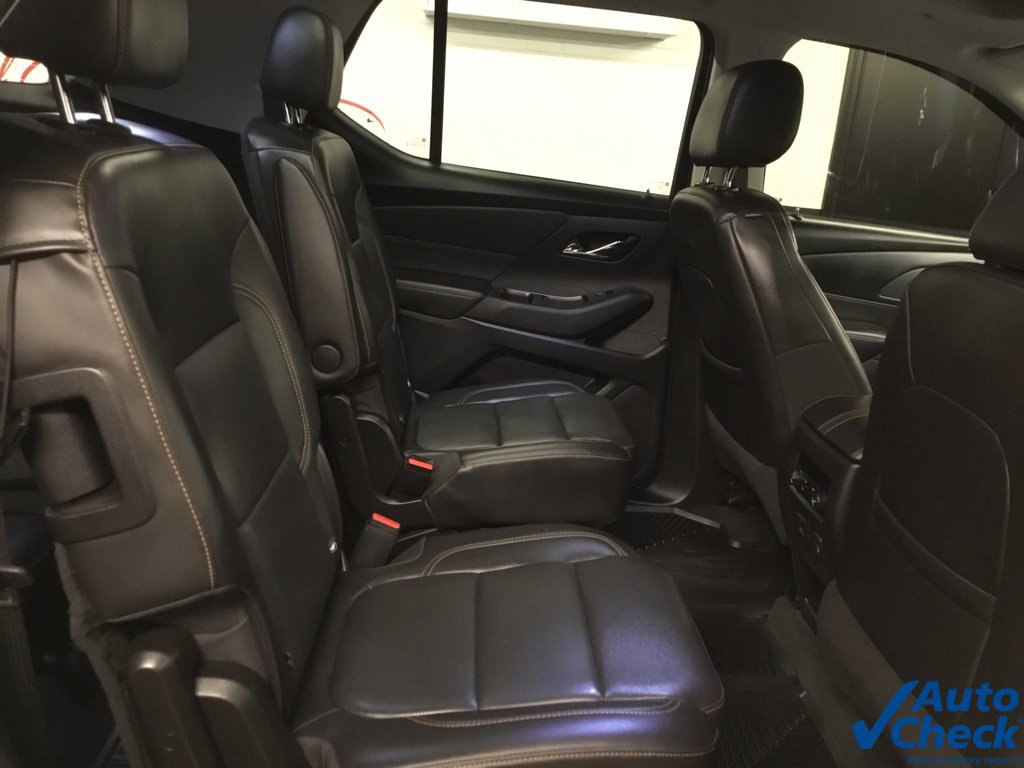 Used 2021 Chevrolet Traverse Premier w/ Redline Edition AWD/4WD image 37