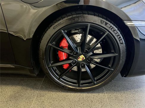 Certified 2024 Porsche 911 image 14